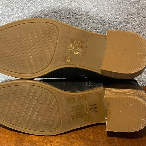 Lucky brand booties size 6 - Picture 6 of 6